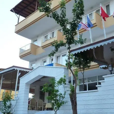 Arinna Park Hotell 2*